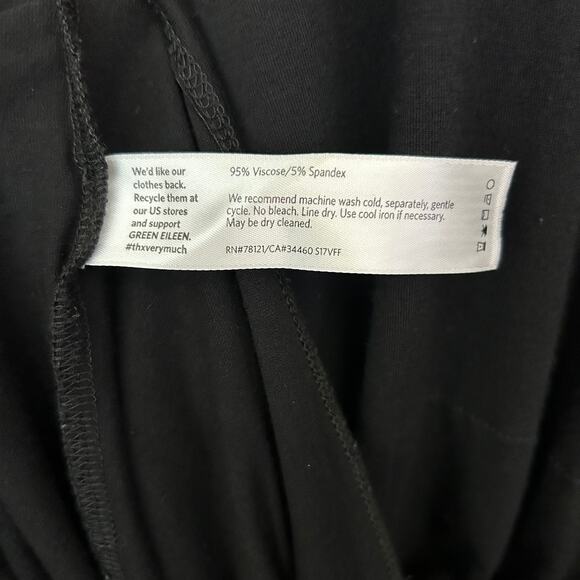 Eileen Fisher Black Lightweight Viscose Crew Neck Tee Side Pockets Short Sleeve - Picture 7 of 7